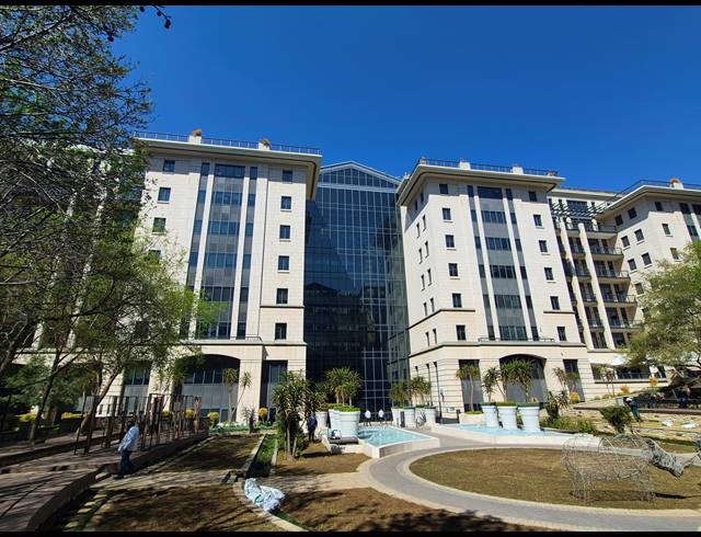 1,295M² OFFICE TO LET IN SANDTON CENTRAL